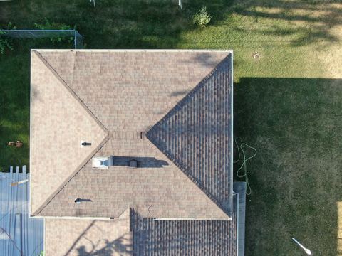 Roof inspection detail 9 — facing E