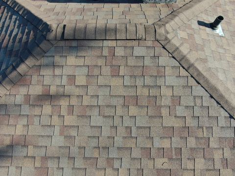 Roof inspection detail 26 — facing W