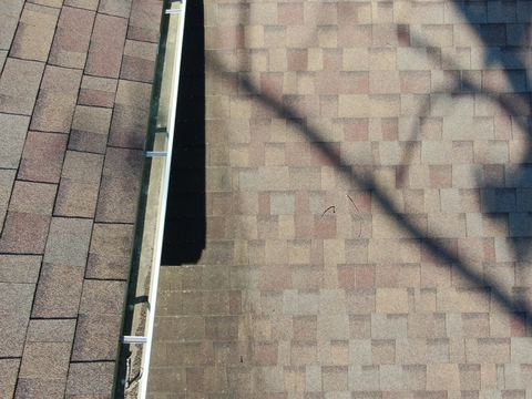 Roof inspection detail 38 — facing S