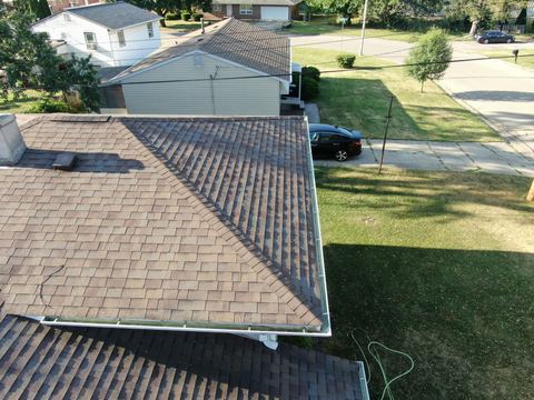 Roof inspection detail 55 — facing E