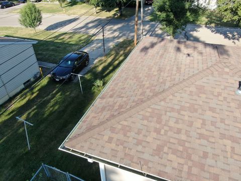 Roof inspection detail 59 — facing SSE