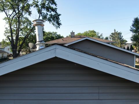 Roof inspection detail 62 — facing E