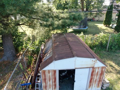 Roof inspection detail 72 — facing N