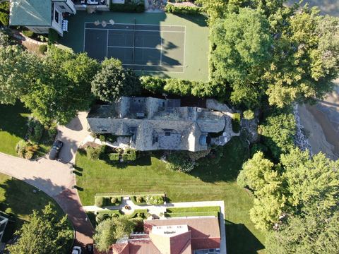 Winnetka lakefront estate aerial flyover